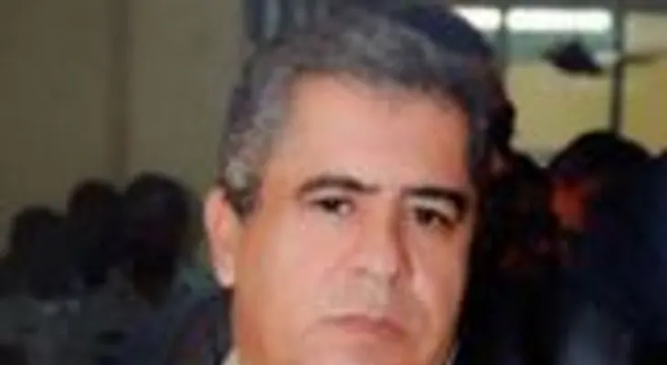 Avioneta lanza volantes de Percival Peña en el Palacio Nacional; lo apresan