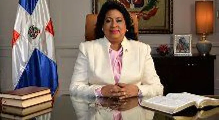 Cristina Lizardo encabeza delegación gestionará en Italia reapertura de su embajada en RD