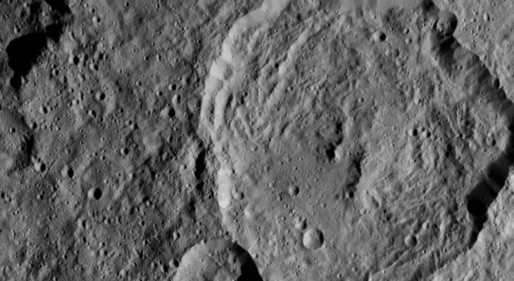 La NASA publica foto del hemisferio sur del planeta enano Ceres