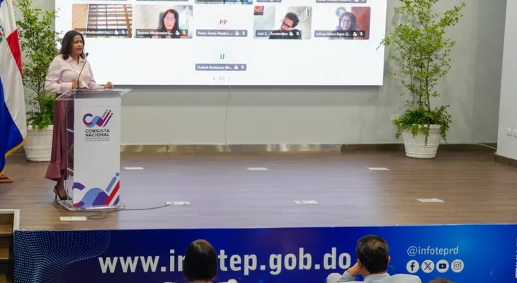 Dominicanos en Europa participan en consulta educativa nacional