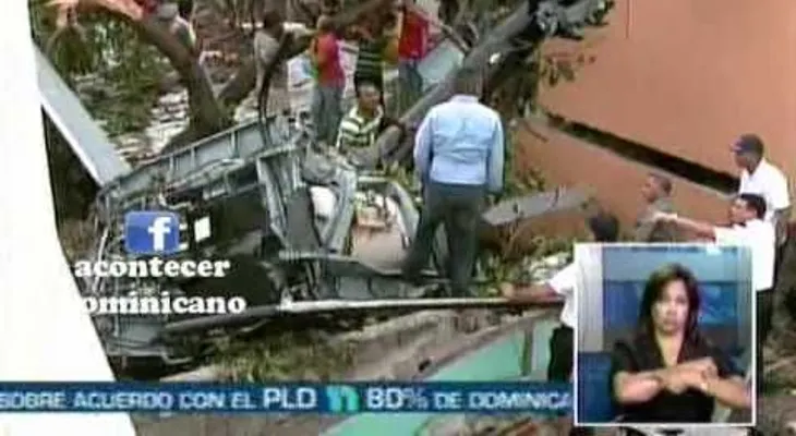 Joven de vivienda donde cayó helicóptero pasó un tremento susto; roban partes de la aeronave