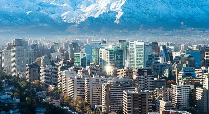 Santiago, la perla al borde de la Patagonia.