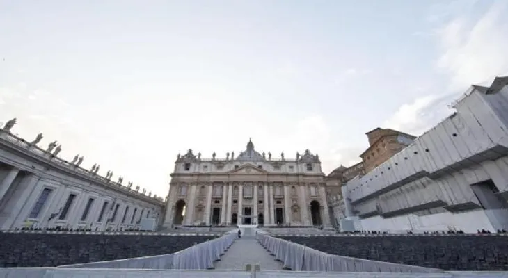 Dimite el director  Banco del Vaticano tras el nuevo escándalo de corrupción