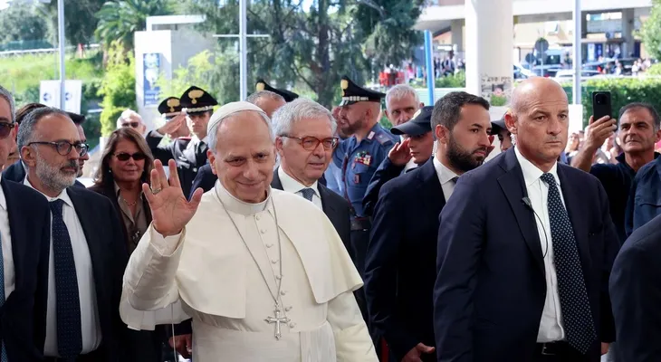Vaticano detalla la operación de León XIV: le extirparon el lóbulo inferior del pulmón derecho por adenocarcinoma