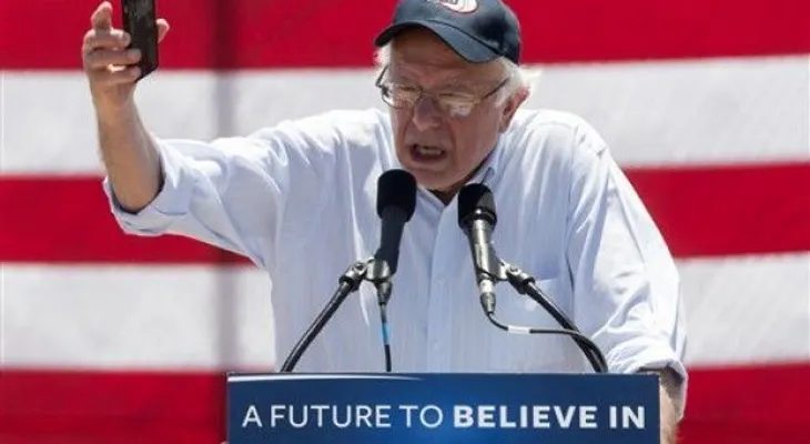 Trump acepta debatir con Sanders, pero con una condición