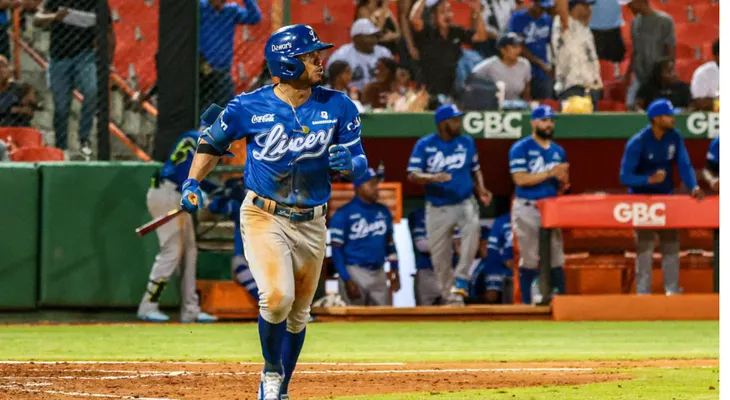 Licey remonta y somete a los Toros en el Corral