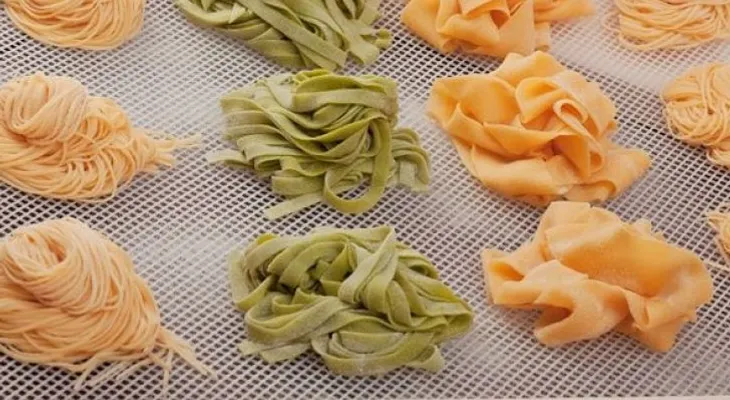 Fin del mito, la pasta no engorda... sólo las salsas