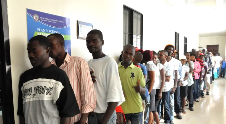JCE se prepara para entregar cédulas a extranjeros aplicaron al Plan de Regularización