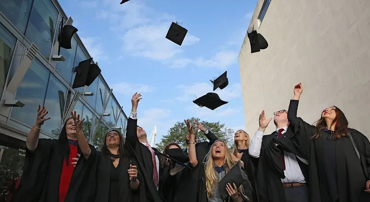 ¿Por qué los estudiantes internacionales están dejando de ir a Reino Unido?