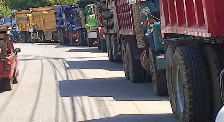 Someterán 20 camioneros bloquearon Avenida 6 de Noviembre