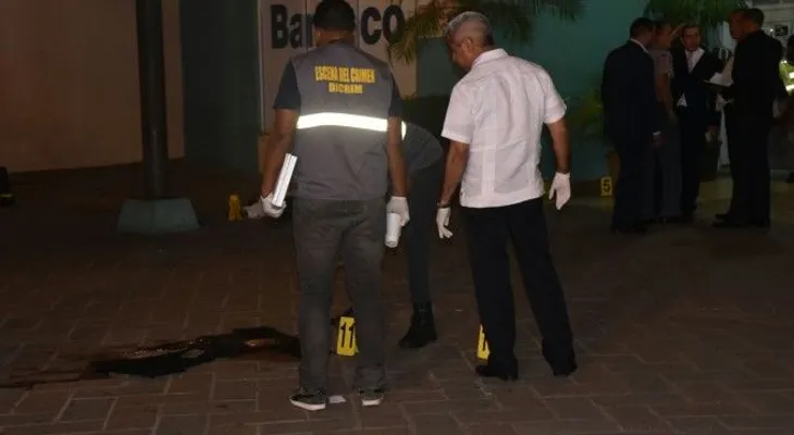 En estado delicado de salud persona herida en asalto en Bella Vista Mall