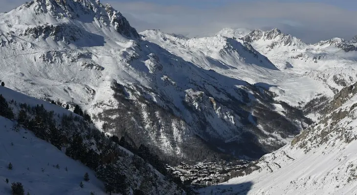 Acusan de homicidio involuntario a profesor del grupo de estudiantes golpeados por avalancha en Francia