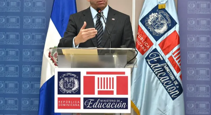 Ministro Andrés Navarro: Año escolar iniciará con casi un 70% de estudiantes en tanda extendida 