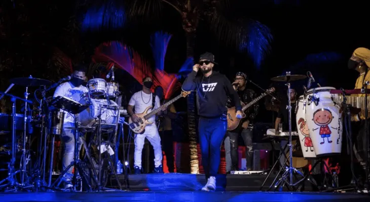 Don Miguelo atrae 200 mil espectadores durante concierto en vivo en YouTube