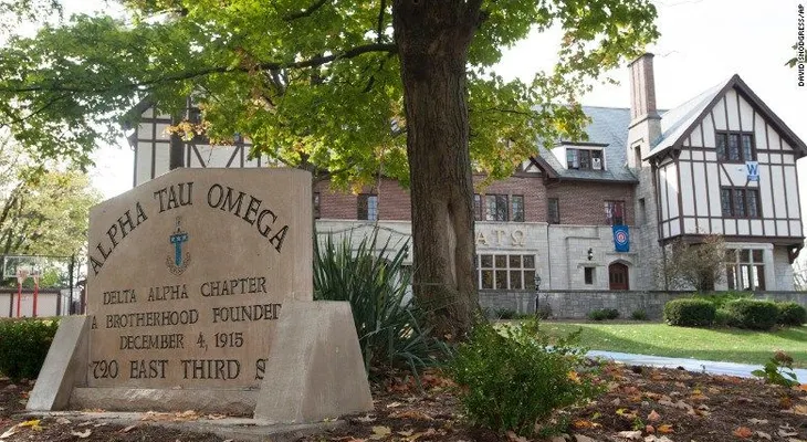 Cierran fraternidad en Indiana tras surgir video de rito de iniciación sexual