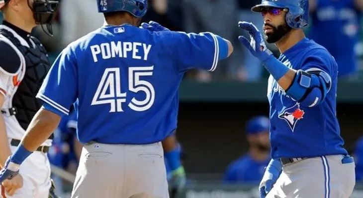 Colón ayuda a su propia causa; Bautista y Gómez dieron jonrones