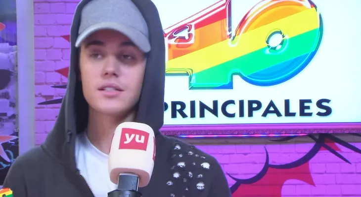 El momento en el que Justin Bieber abandona una entrevista en directo