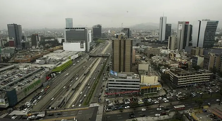 FMI dice economía de Latinoamérica crecerá apenas 1,3% en 2014 