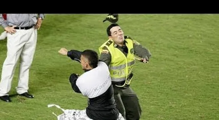Violentos choques y gases lacrimógenos por la reforma jubilatoria en Argentina