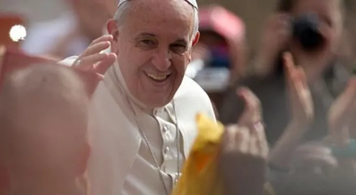 El papa Francisco dice que la Iglesia no debe ser un elemento decorativo