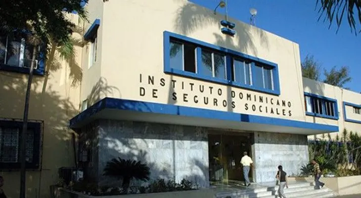 Gobierno firmará este lunes acuerdo con otros 7 gremios del IDSS