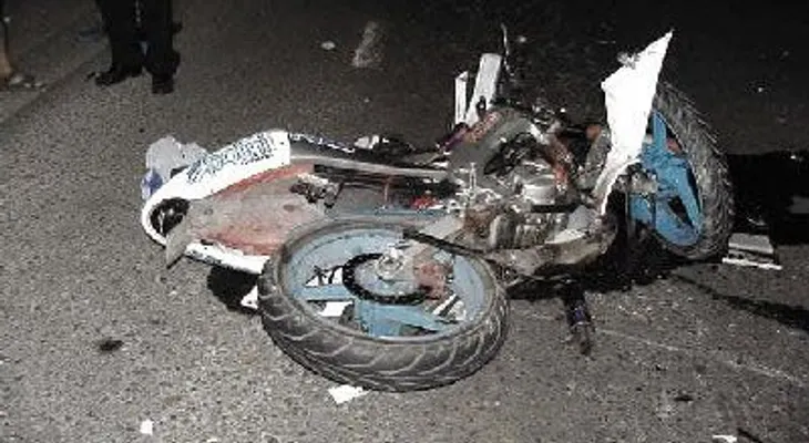 Un muerto y dos heridos en accidente de motocicleta