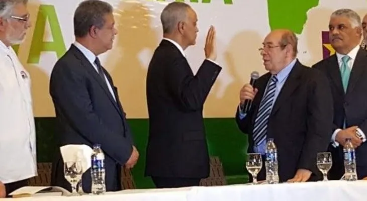 Juramentan a dominicano Manolo Pichardo nuevo presidente de la Copppal