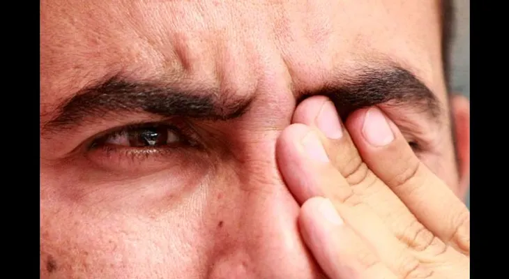  Inventan un pegamento que permite curar heridas en los ojos 