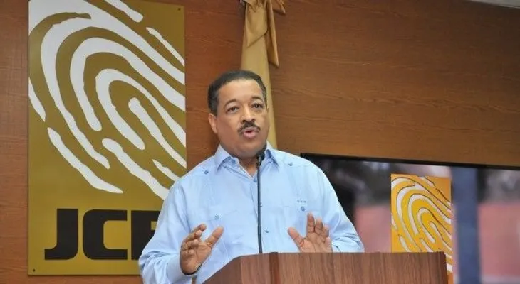 Presidente JCE propone suspender el "Barrilito" y "Cofrecito