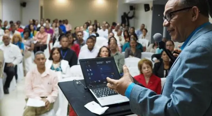 Ventura Camejo pide convocar regularmente al Consejo de Ministros