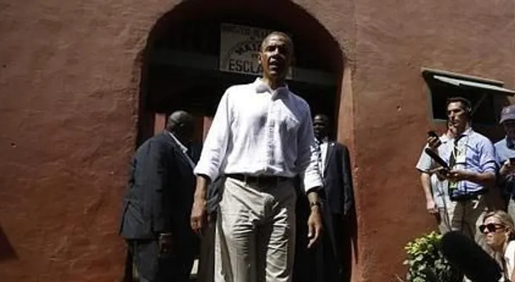 Obama considera a Mandela su "héroe" y defiende la homosexualidad en África
