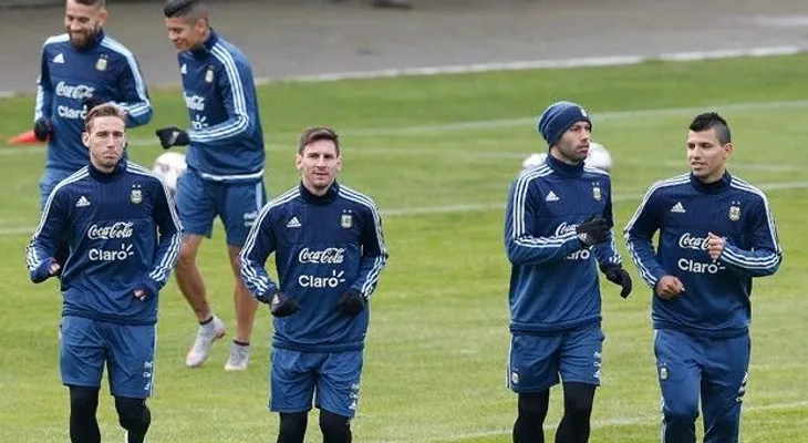 Argentina  y Messi van por todo ante Chile