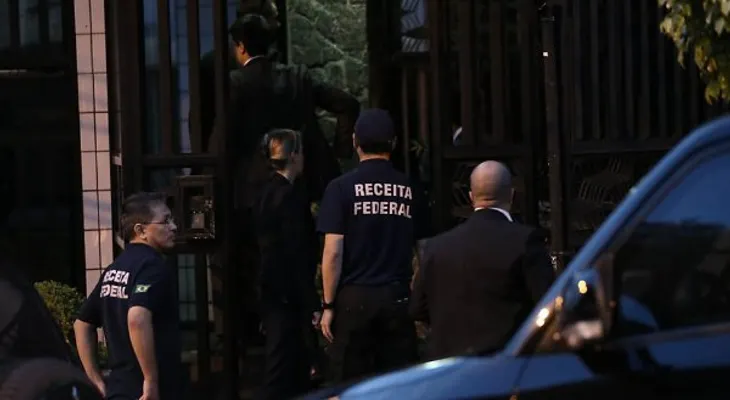 La Policía detiene a ex presidente Lula de Brasil