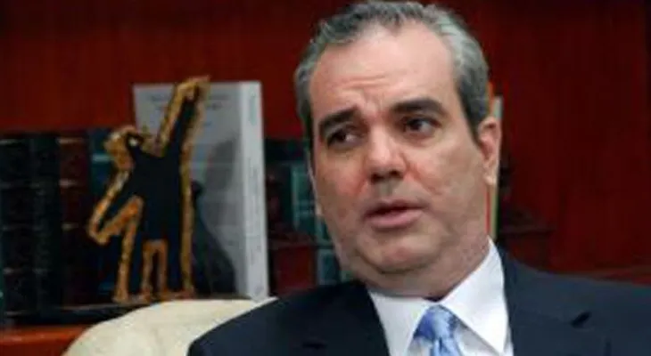 Periodistas buscan como ¨aguja¨ a Luis Abinader