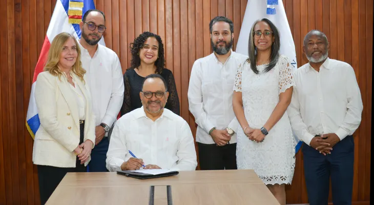 Ministerio de Justicia juramenta Comité Electoral para elegir Comisión de Integridad Gubernamental