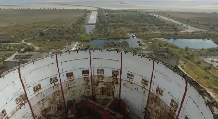 Captan en Crimea una planta nuclear abandonada desde los tiempos de Chernóbil (VIDEO)