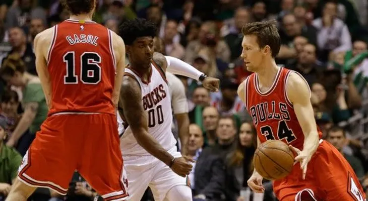  Chicago aplastó a Milwaukee y va contra Cleveland