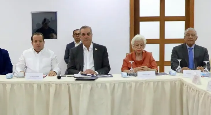 Abinader encabeza la reunión inaugural de la CPTA