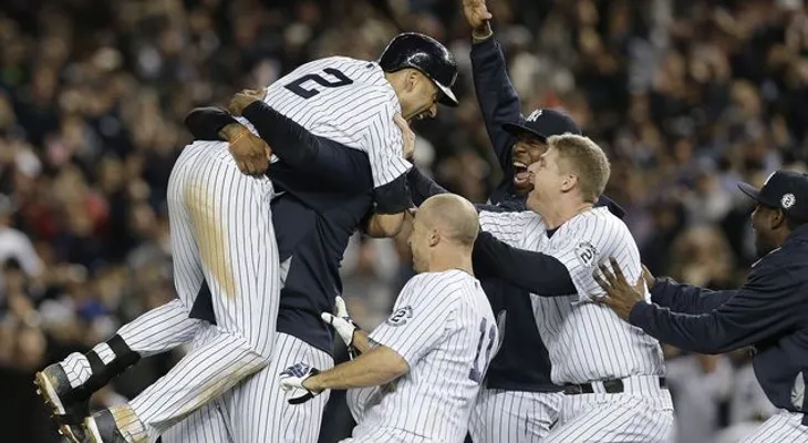 Jeter se ausenta de 1er juego ante Boston