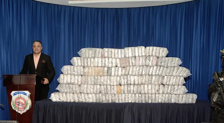 DNCD ocupa 204 paquetes de droga en depósito de compañía en autopista Duarte