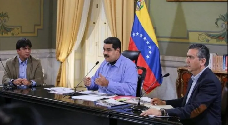 Maduro dice que contra Rousseff hay un golpe de estado "mediático y judicial"