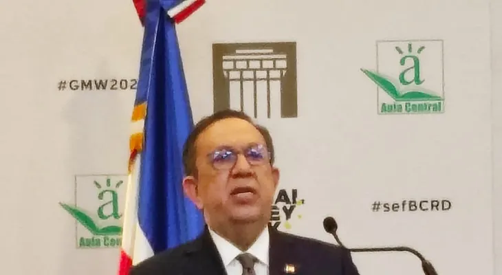 Confirman a Valdez Albizu y Clarissa Rocha en el Banco Central