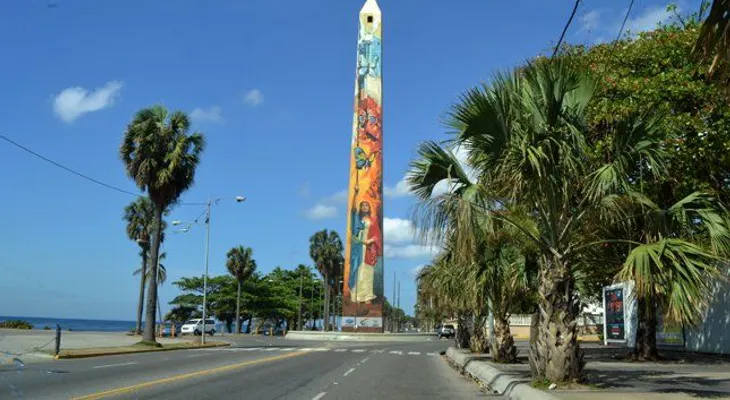 Un profesor de inglés muere cuando estaba sentado en parque del Malecón