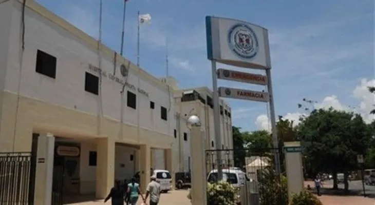 Ingresados en cuidados intensivos hospital PN esposa e hijo de De la Cruz Martínez