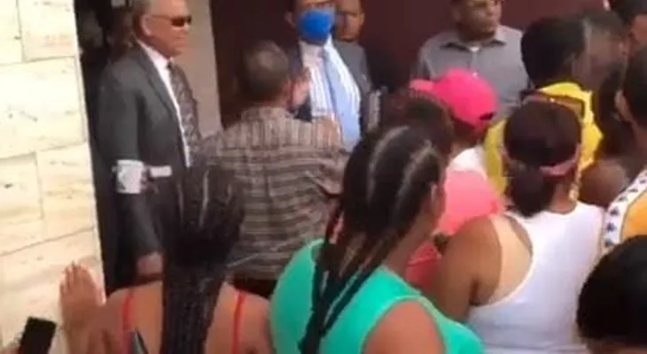 "Mantequilla" recibe a representantes  DGII para "regularizar" su empresa 