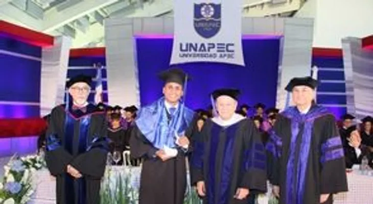UNAPEC gradúa más de mil profesionales en diferentes áreas del conocimiento