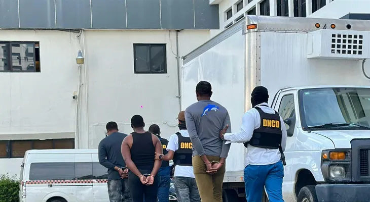 SE ESTRECHA CERCO CONTRA NARCOTRÁFICO EN EXTENSA OPERACIÓN CAE OTRA NARCOLANCHA CON 555 PAQUETES DE COCAÍNA