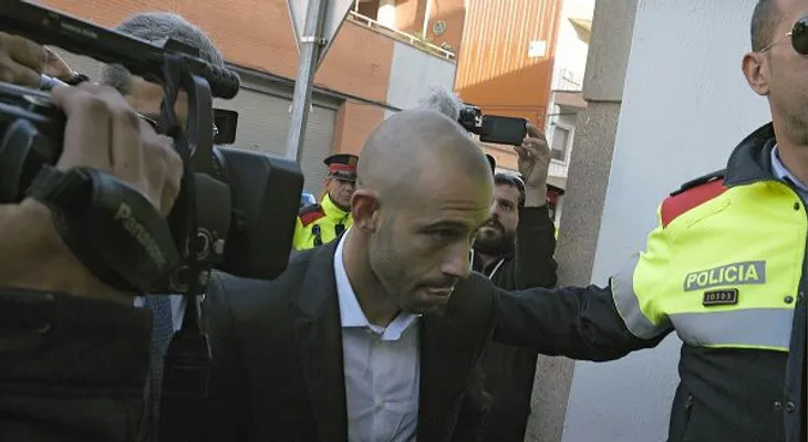 El jugador del Barcelona Javier Mascherano admite fraude al fisco español