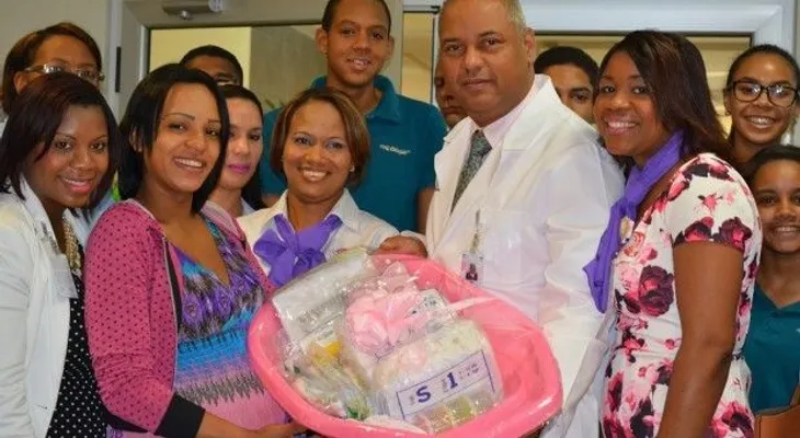 Hospital materno Reynaldo Almánzar festeja el Día de las Madres