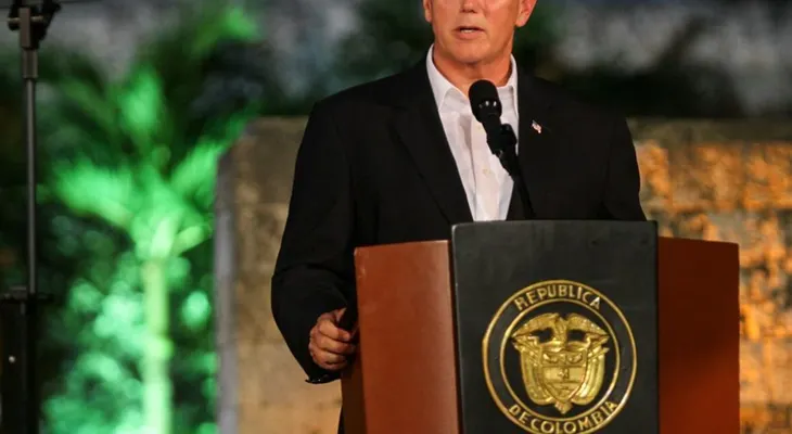 Mike Pence: EE.UU. no se quedará parado mientras Venezuela se desmorona